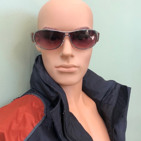 Prada Sunglasses - Picture 2 of 9